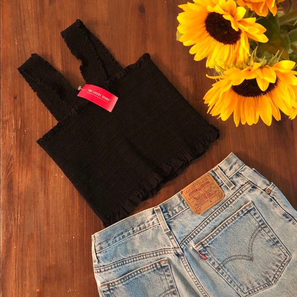 Hello Heart - Black Ruffled Crop Top - Picture 4 of 6